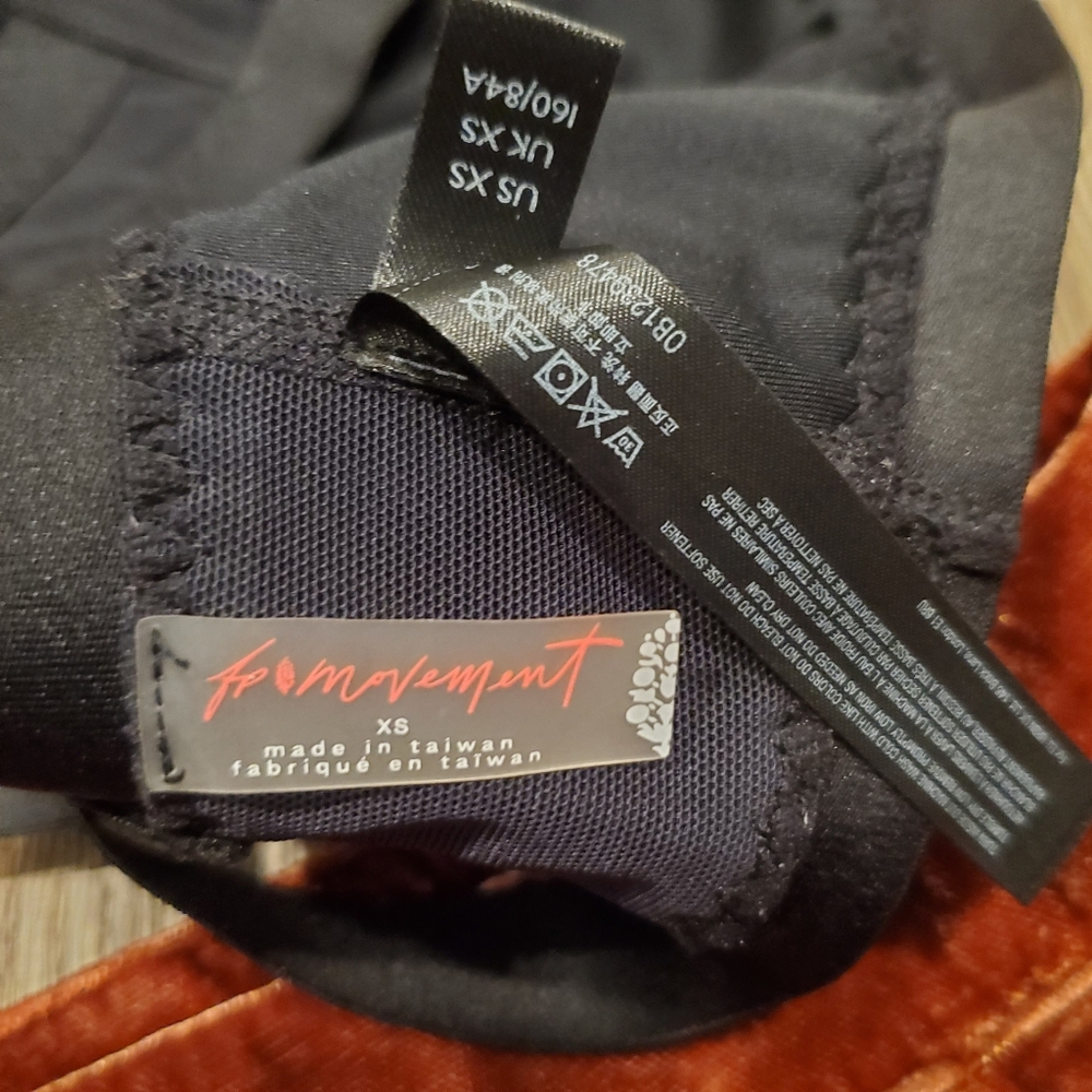 Free People Bundle! - Picture 11 of 11